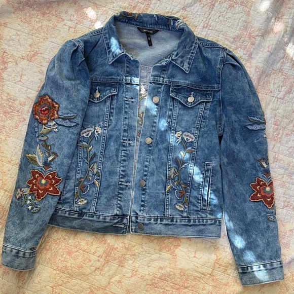 Driftwood large Embroidered Denim Jacket - Picture 13 of 13
